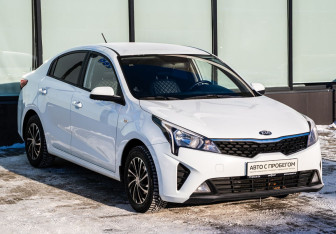 Подержанный автомобиль Kia Rio Sedan 2020 года (7 фото)