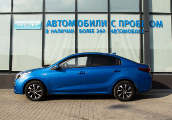 Подержанный автомобиль Kia Rio Sedan 2019 года (2 фото)