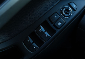 Подержанный автомобиль Hyundai Avante Sedan 2011 года (11 фото)