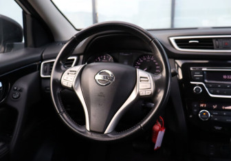 Подержанный автомобиль Nissan Qashqai 2018 года (18 фото)