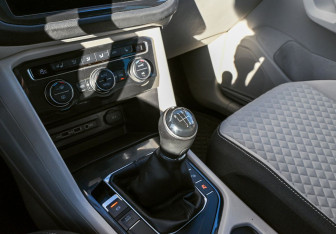 Подержанный автомобиль Volkswagen Tiguan 2018 года (10 фото)