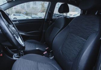 Подержанный автомобиль Hyundai Solaris Sedan 2015 года (9 фото)