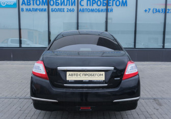 Подержанный автомобиль Nissan Teana 2012 года (4 фото)