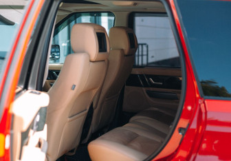 Подержанный автомобиль Land Rover Range Rover Sport 2008 года (16 фото)