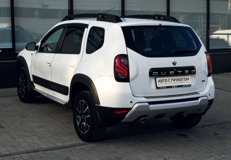 Подержанный автомобиль Renault Duster 2019 года (3 фото)