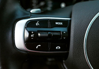 Подержанный автомобиль Kia K5 2020 года (14 фото)