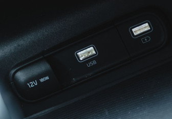 Подержанный автомобиль Kia K5 2021 года (14 фото)