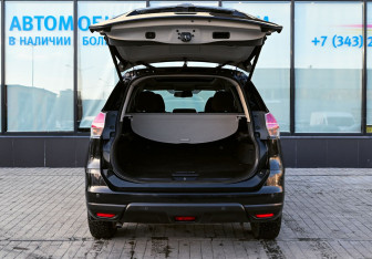 Подержанный автомобиль Nissan X-Trail 2014 года (20 фото)