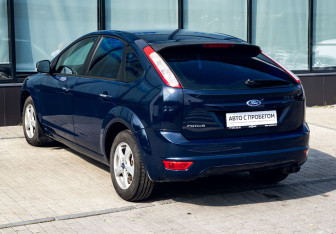 Подержанный автомобиль Ford Focus Hatchback 2011 года (3 фото)