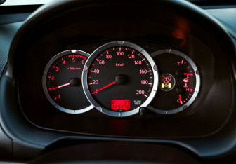 Подержанный автомобиль Mitsubishi L200 2012 года (11 фото)