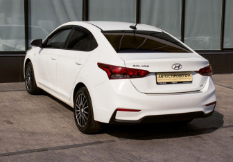 Подержанный автомобиль Hyundai Solaris Sedan 2019 года (3 фото)