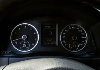 Подержанный автомобиль Volkswagen Tiguan 2014 года (9 фото)
