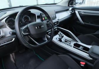 Подержанный автомобиль Geely Coolray 2021 года (9 фото)