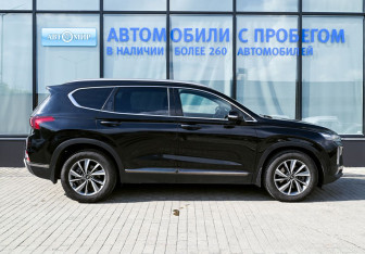 Подержанный автомобиль Hyundai Santa Fe 2018 года (6 фото)