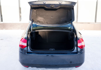 Подержанный автомобиль Citroen C5 Sedan 2009 года (20 фото)