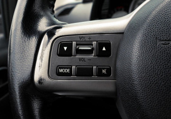 Подержанный автомобиль Mazda 2 Hatchback 2008 года (12 фото)