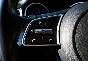 Подержанный автомобиль Kia Ceed Wagon 2019 года (13 фото)