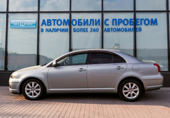 Подержанный автомобиль Toyota Avensis Sedan 2007 года (2 фото)