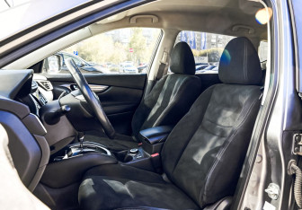 Подержанный автомобиль Nissan X-Trail 2016 года (16 фото)