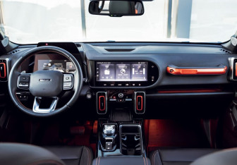 Подержанный автомобиль Haval Dargo 2023 года (21 фото)