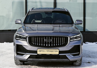 Подержанный автомобиль Geely Monjaro 2023 года (8 фото)