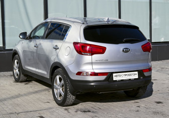 Подержанный автомобиль Kia Sportage 2014 года (3 фото)