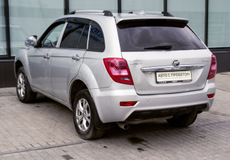 Подержанный автомобиль Lifan X60 2016 года (3 фото)
