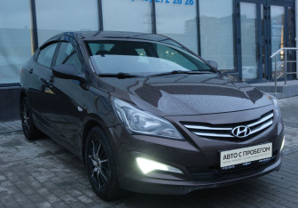 Подержанный автомобиль Hyundai Solaris Sedan 2014 года (7 фото)