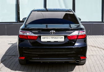 Подержанный автомобиль Toyota Camry Sedan 2015 года (4 фото)