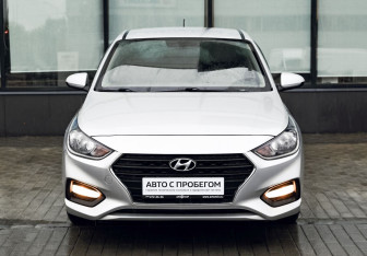 Подержанный автомобиль Hyundai Solaris Sedan 2018 года (8 фото)