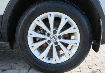 Подержанный автомобиль Volkswagen Tiguan 2020 года (22 фото)