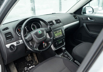 Подержанный автомобиль Skoda Yeti 2013 года (9 фото)