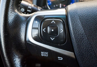 Подержанный автомобиль Toyota Camry Sedan 2017 года (13 фото)