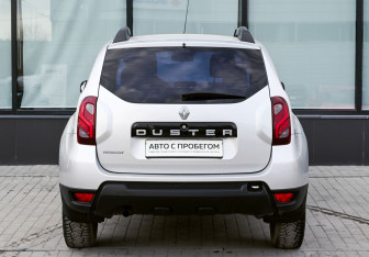 Подержанный автомобиль Renault Duster 2018 года (4 фото)