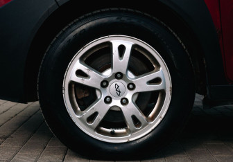 Подержанный автомобиль Chery IndiS (S18D) 2011 года (17 фото)