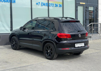 Подержанный автомобиль Volkswagen Tiguan 2012 года (3 фото)