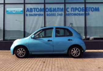 Подержанный автомобиль Nissan March Hatchback 2002 года (2 фото)