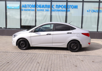 Подержанный автомобиль Hyundai Solaris Sedan 2016 года (2 фото)