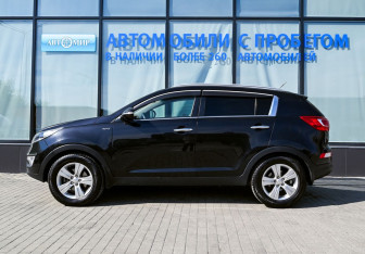 Подержанный автомобиль Kia Sportage 2013 года (2 фото)