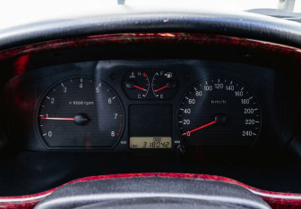 Подержанный автомобиль Hyundai Sonata 2004 года (12 фото)
