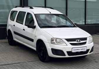 Подержанный автомобиль LADA (ВАЗ) Largus Wagon 2017 года (7 фото)