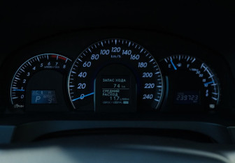 Подержанный автомобиль Toyota Camry Sedan 2012 года (14 фото)