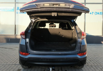 Подержанный автомобиль Hyundai Tucson 2015 года (21 фото)