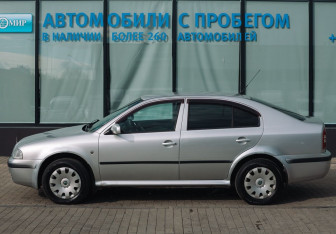 Подержанный автомобиль Skoda Octavia Liftback 2010 года (2 фото)