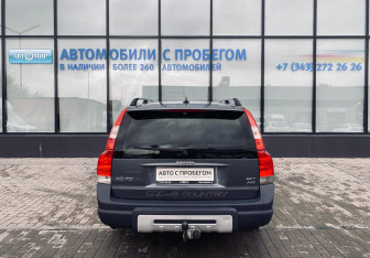 Подержанный автомобиль Volvo XC70 2006 года (4 фото)