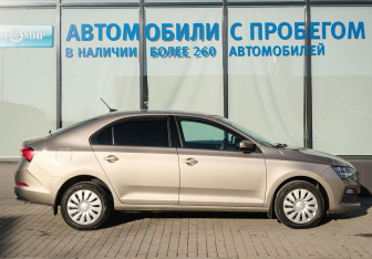 Подержанный автомобиль Skoda Rapid Liftback 2021 года (6 фото)