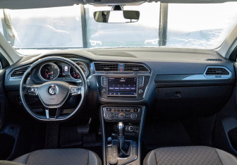 Подержанный автомобиль Volkswagen Tiguan 2017 года (11 фото)