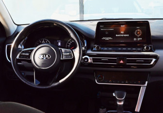 Подержанный автомобиль Kia Seltos 2021 года (19 фото)