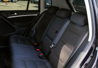 Подержанный автомобиль Volkswagen Tiguan 2014 года (17 фото)