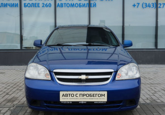 Подержанный автомобиль Chevrolet Lacetti Sedan 2012 года (8 фото)